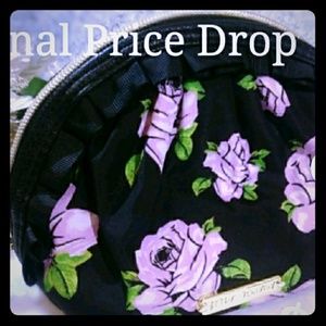 Final Price 🎆Betsey Johnson Clutch